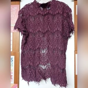 EUC Inny burgundy lace crop top size medium
